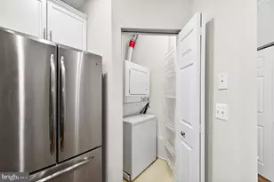 1320 N Wayne St, Arlington, VA 22201 - Photo 4