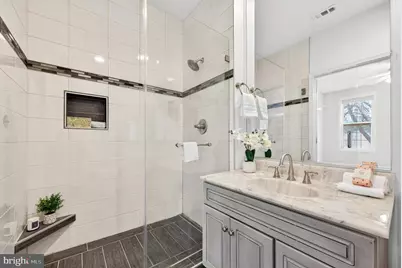 1320 N Wayne Street #102, Arlington, VA 22201 - Photo 20