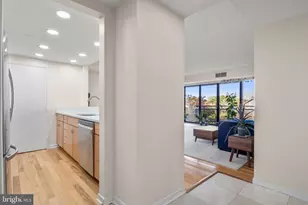 1530 Key Blvd, Arlington, VA 22209 - Photo 4