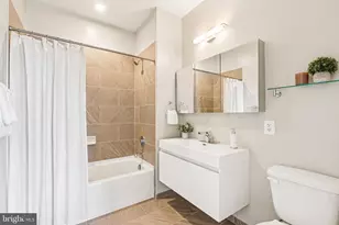 989 S Buchanan St, Arlington, VA 22204 - Photo 8