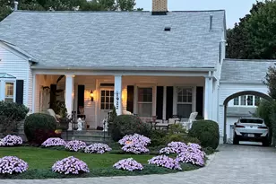 1922 S Arlington Ridge Rd, Arlington, VA 22202 - Photo 1