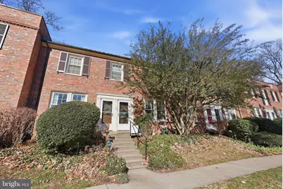 1401 S Barton Street #221, Arlington, VA 22204 - Photo 2