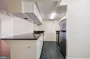 1276 N Wayne St, Arlington, VA 22201 - Photo 4