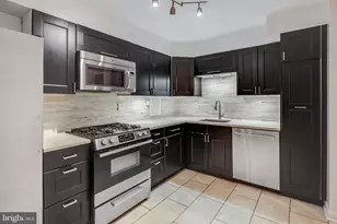 1300 Army Navy Dr, Arlington, VA 22202 - Photo 2