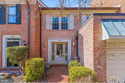 2344 S Queen Street, Arlington, VA 22202 - Photo 2