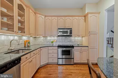 2344 S Queen Street, Arlington, VA 22202 - Photo 14