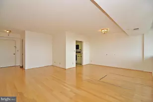 1805 Crystal Dr, Arlington, VA 22202 - Photo 10