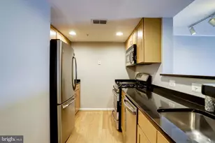 2220 Fairfax Dr, Arlington, VA 22201 - Photo 6