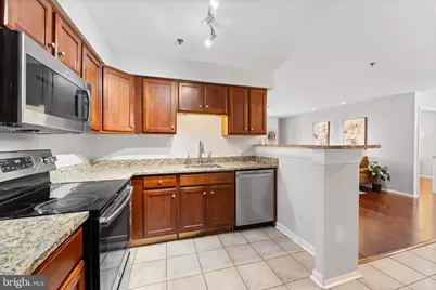 1001 N Vermont Street N #103, Arlington, VA 22201 - Photo 8