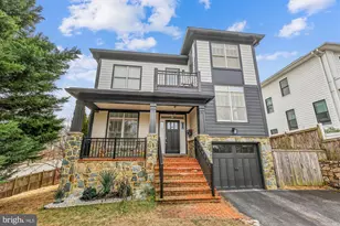 2500 12th St N, Arlington, VA 22201 - Photo 2