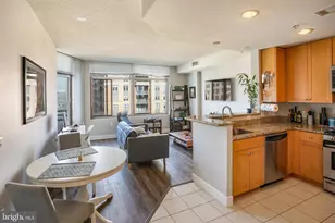 3650 S Glebe Rd, Arlington, VA 22202 - Photo 2