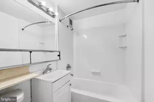 1021 Arlington Blvd, Arlington, VA 22209 - Photo 8