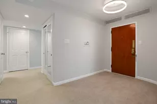 1101 S Arlington Ridge Rd, Arlington, VA 22202 - Photo 6