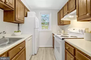 700 S Arlington Mill Dr, Arlington, VA 22204 - Photo 8