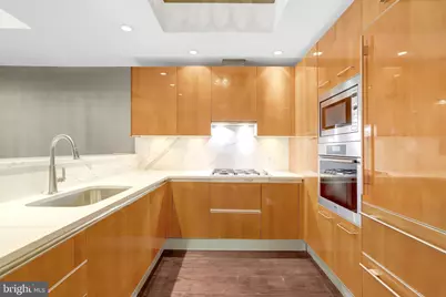 1881 N Nash Street N #704, Arlington, VA 22209 - Photo 14