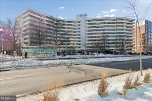 5300 Columbia Pike, Arlington, VA 22204 - Photo 1