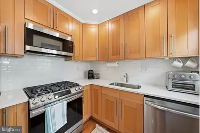 5611 Wilson Boulevard, Arlington, VA 22205 - Photo 10