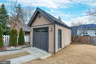 205 N Fillmore St, Arlington, VA 22201 - Photo 38