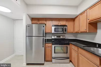 1001 N Randolph Street #112, Arlington, VA 22201 - Photo 4