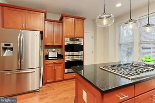 2613 S Kenmore Ct, Arlington, VA 22206 - Photo 14
