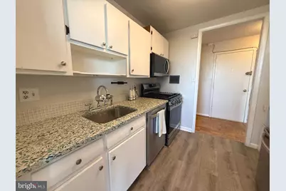 4343 Cherry Hill Road #705, Arlington, VA 22207 - Photo 4