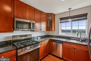 4127 S Four Mile Run Dr, Arlington, VA 22204 - Photo 12