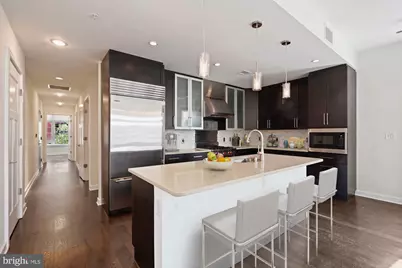 1610 N Queen Street #213, Arlington, VA 22209 - Photo 2