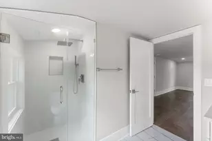 1610 12th St S, Arlington, VA 22204 - Photo 64