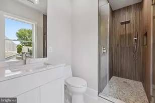 1610 12th St S, Arlington, VA 22204 - Photo 74