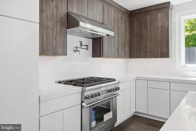 1610 12th Street S, Arlington, VA 22204 - Photo 30