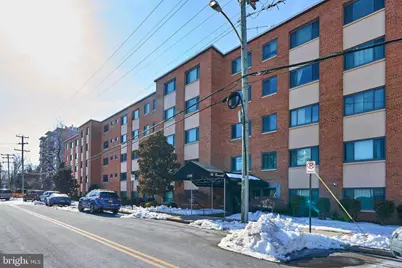 1300 S Arlington Ridge Road #504, Arlington, VA 22202 - Photo 2