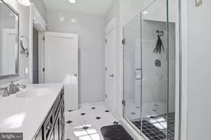511 N Fillmore St, Arlington, VA 22201 - Photo 32
