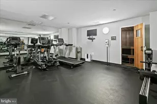 1301 N Courthouse Rd, Arlington, VA 22201 - Photo 2