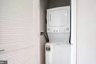 989 S Buchanan St, Arlington, VA 22204 - Photo 10