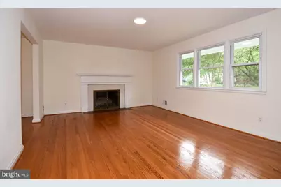 3865 N Upland Street, Arlington, VA 22207 - Photo 2