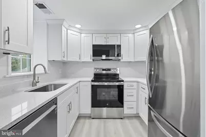 2856 S Buchanan Street #B1, Arlington, VA 22206 - Photo 8