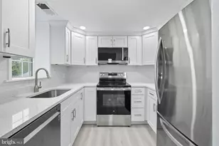 2856 S Buchanan St, Arlington, VA 22206 - Photo 8