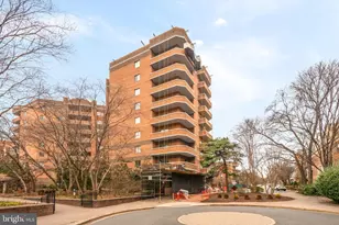 1050 Stuart Street N, Arlington, VA 22201 - Photo 32