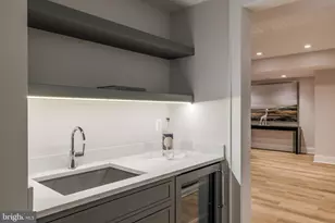 630 N Kenmore St, Arlington, VA 22201 - Photo 44