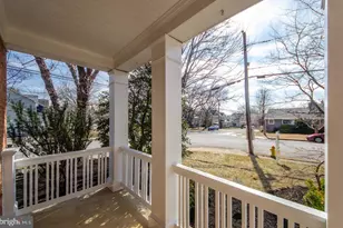 6401 29th St N, Arlington, VA 22207 - Photo 6