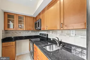 1307 N Ode St, Arlington, VA 22209 - Photo 8