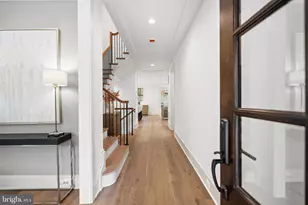 2133 N Oakland St, Arlington, VA 22207 - Photo 2