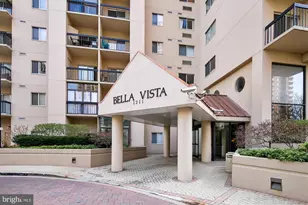 1211 S Eads St, Arlington, VA 22202 - Photo 2