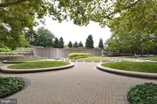 1211 S Eads St, Arlington, VA 22202 - Photo 46