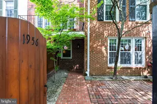 1956 N Cleveland St, Arlington, VA 22201 - Photo 2