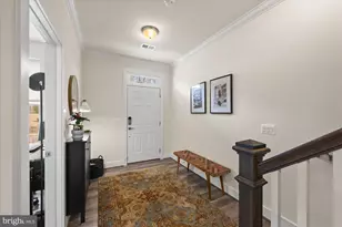 2236 S Glebe Rd, Arlington, VA 22206 - Photo 2