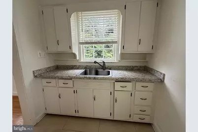 2115 N Potomac St, Arlington, VA 22205 - Photo 16