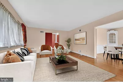 707 26th Place S, Arlington, VA 22202 - Photo 4