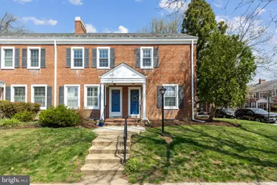 3045 S Abingdon Street, Arlington, VA 22206 - Photo 2