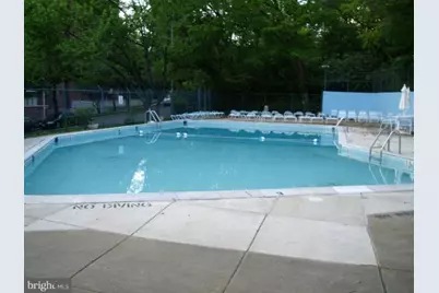 1200 S Arlington Ridge Road S #605, Arlington, VA 22202 - Photo 20